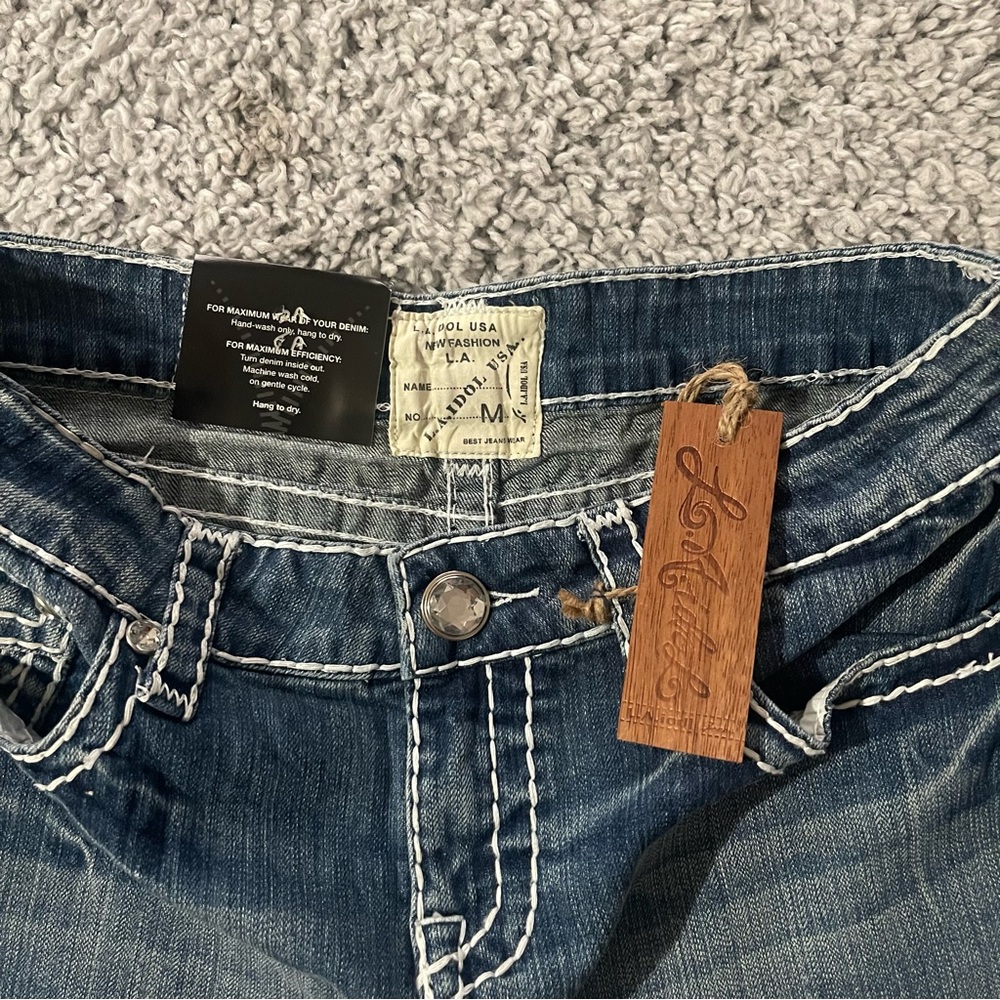 Y2K low-rise mini denim skirt - Picture 2 of 7